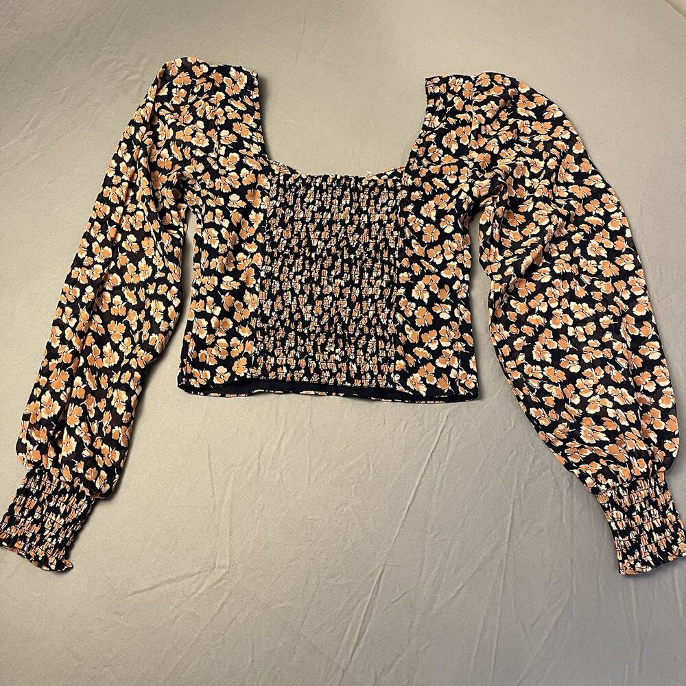 Abercrombie & Fitch XS Floral Sweetheart Puff Long Sleeve Smocked Cropped Top - Picture 3 of 7